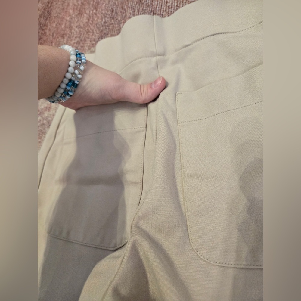 Jones & Co small pull on pintuck mid rise trouser in cream wide leg ankle - Picture 8 of 10